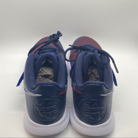 NEW Nike Kyrie Flytrap 3 Basketball Shoes Sz 8.5 - Picture 5 of 8